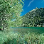 Du Glacier 3*